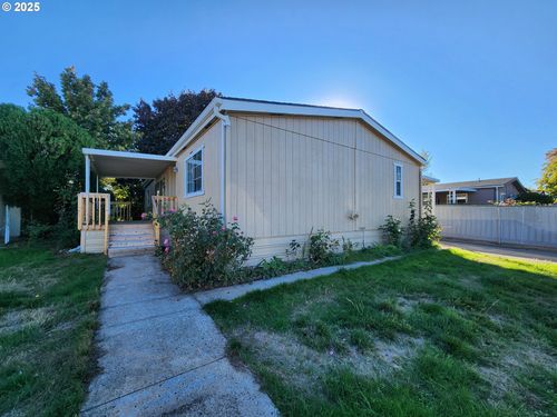 1500 Gabriela Ct Ne, Salem, OR, 97301-2161 | Card Image