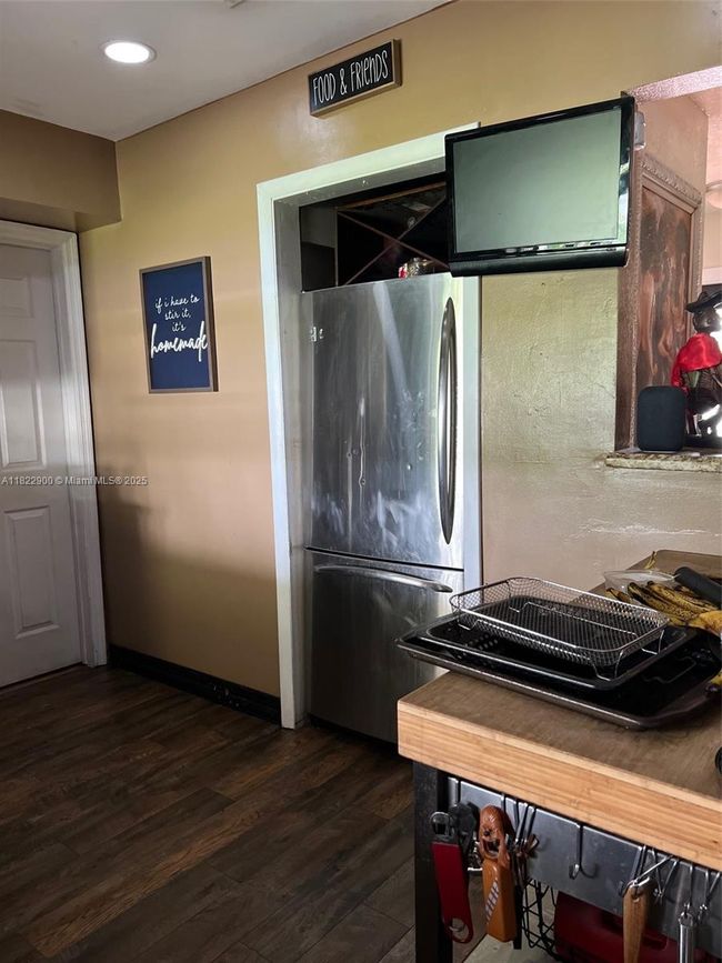 8230 Nw 15 Th St, House other with 3 bedrooms, 1 bathrooms and null parking in Pembroke Pines FL | Image 12