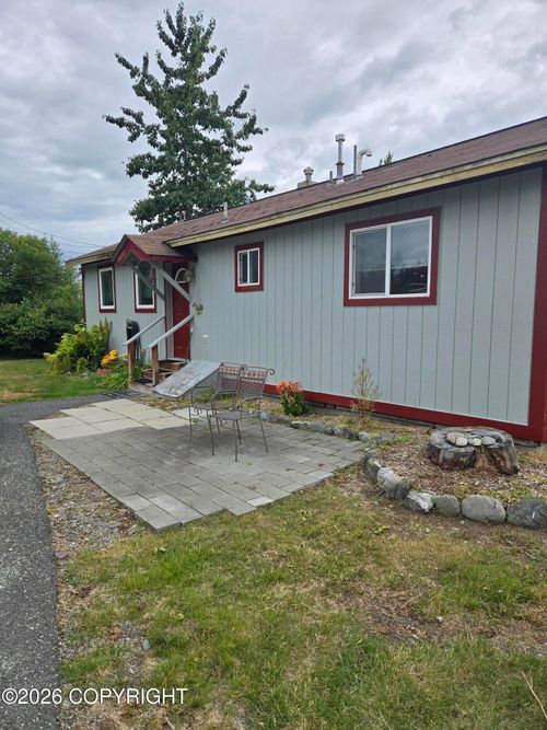 2603 W 29th Ave, Anchorage, AK, 99517-1814 | Card Image