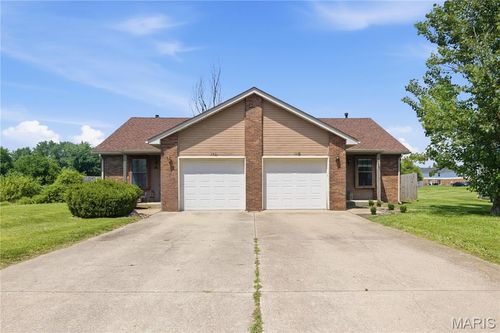 33 Fox Meadow Lane, Glen Carbon, IL, 62034 | Card Image