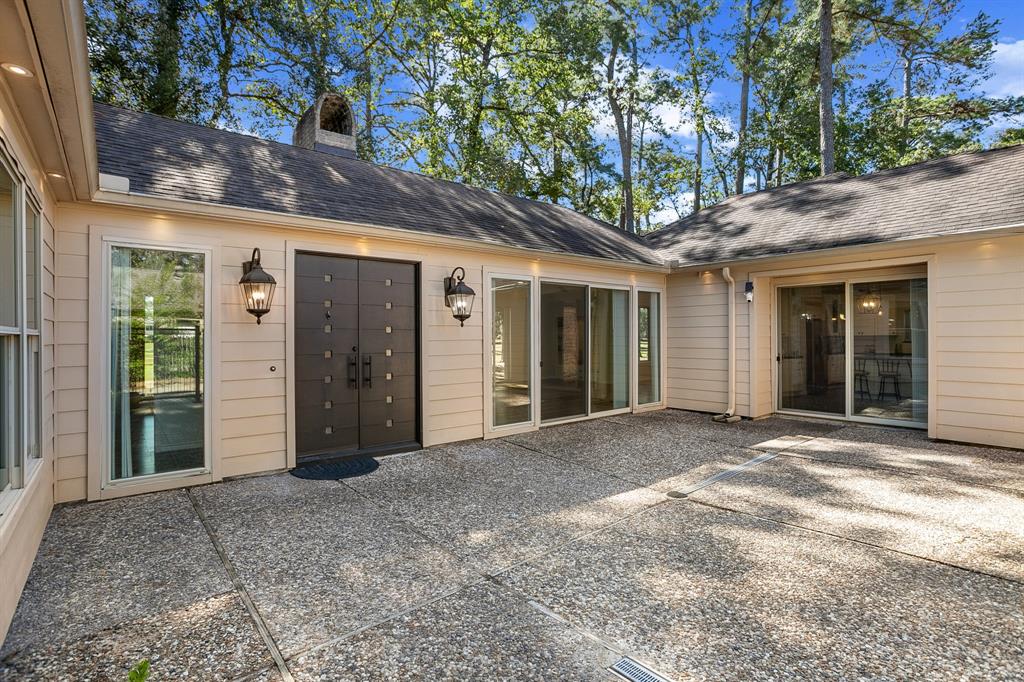 Laurel Point Ct, Kingwood, TX 77339