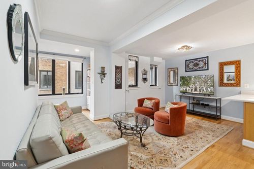 apt-422-1701 16th St Nw, WASHINGTON, DC, 20009-3143 | Card Image