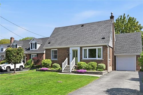 93 Sunning Hill Avenue, Hamilton, ON, L8T1B6 | Card Image
