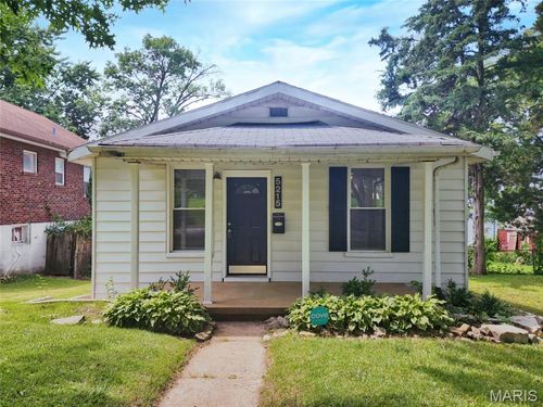 5215 Dewey Ave, Saint Louis, MO, 63116-4123 | Card Image