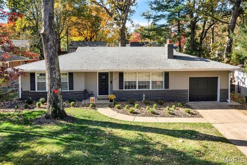 1225 Cheshire Ln, Saint Louis, MO, 63119-4815 | Card Image