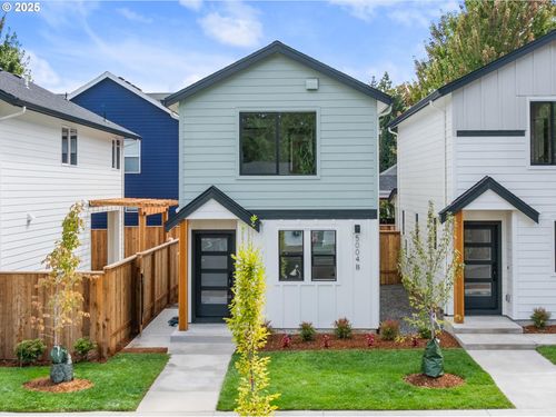 b-5004 Se Rural St, Portland, OR, 97206-8368 | Card Image