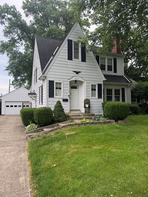 317 Fairway Ave, Chillicothe, OH, 45601-1216 | Card Image