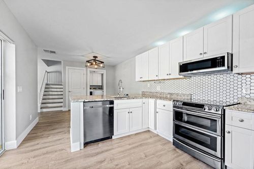 32a-8132 Sedgewick Ct, Lake Clarke Shores, FL, 33406-8438 | Card Image