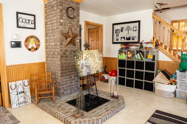 4288 W Skating Rink Rd, House other with 6 bedrooms, 2 bathrooms and null parking in Milroy IN | Image 17