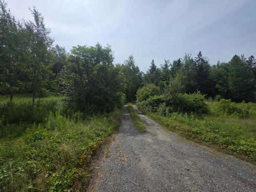83 Main St, Palmyra, ME, 04965-4058 | Card Image