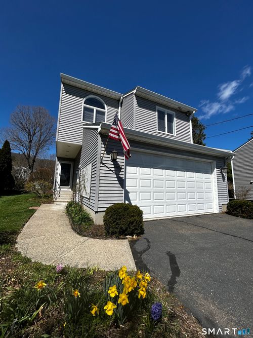 64 Branch Rd, Thomaston, CT, 06787-1917 | Card Image