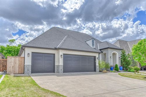 4604 Las Colinas Lane, Norman, OK, 73072 | Card Image