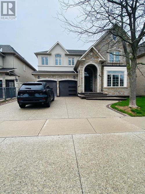 bsmt-137 Spring Azure Crescent, Oakville (BR Bronte), ON, L6L6V8 | Card Image