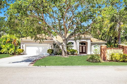 104 Park Trace Blvd, OSPREY, FL, 34229-8899 | Card Image