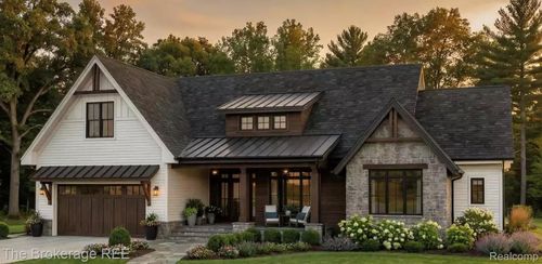 9005 Championship Dr, Davison, MI, 48423-8657 | Card Image