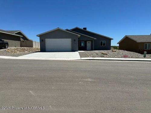 1380 Sparrowhawk Dr, Farmington, NM, 87401-5445 | Card Image