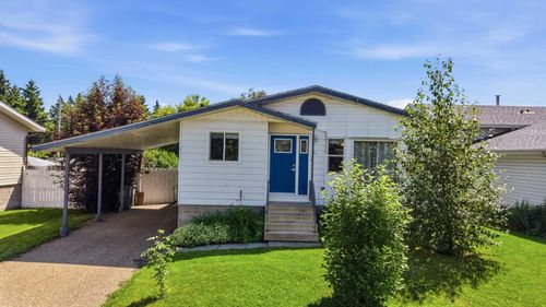 5017 61 Avenue Close, Ponoka, AB, T4J1E7 | Card Image