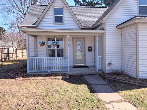 1502 Stout St, Menomonie, WI, 54751-4724 | Card Image