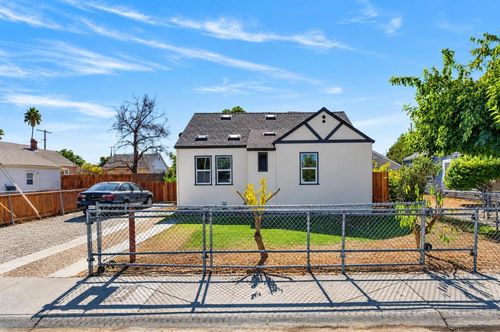 1552 South Avenue, Sacramento, CA, 95838 | Card Image