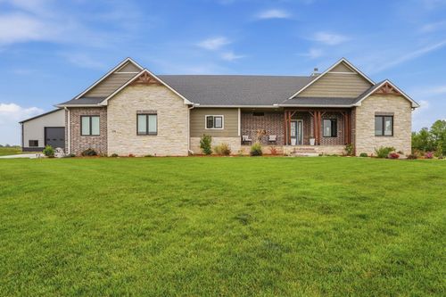 106 S Estes St, Garden Plain, KS, 67050-8911 | Card Image