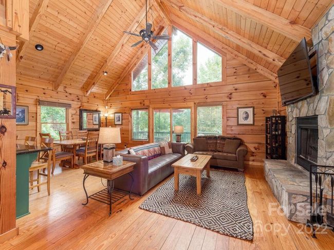 110 Rock Crest Cv, House other with 3 bedrooms, 2 bathrooms and null parking in Lake Lure NC | Image 12