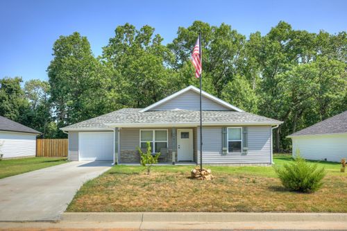 2061 Lakeview St, Carthage, MO, 64836-6003 | Card Image