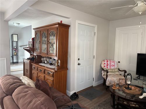 apt-4-251 High St, Cumberland, RI, 02864-7939 | Card Image