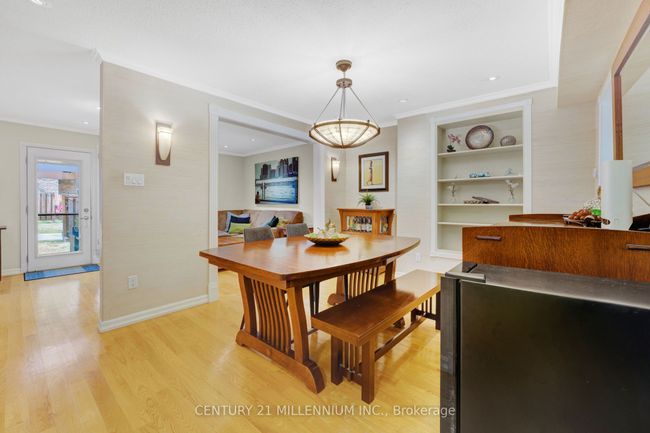 82 - 69 Old Burnhamthorpe Rd, Condo with 4 bedrooms, 2 bathrooms and 1 parking in Etobicoke ON | Image 7