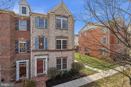 411 Spring St, Herndon, VA, 20170-6223 | Card Image