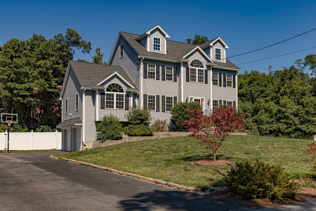 River St, Billerica, MA 01821