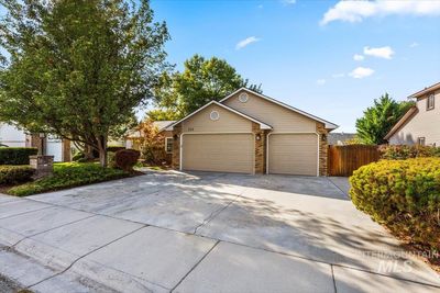 305 Walnut Creek Way, House other with 3 bedrooms, 2 bathrooms and 3 parking in Nampa ID | Image 1