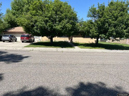 93 13th St, Wheatland, WY, 82201-3419 | Card Image
