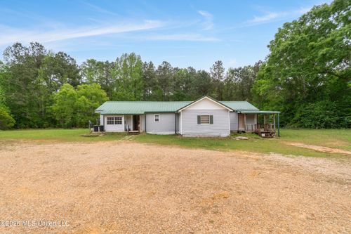 810 Osborn Moody Rd, Poplarville, MS, 39470-6034 | Card Image