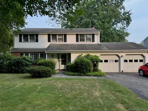 46 Old Orchard Rd, Riverside, CT, 06878-1028 | Card Image