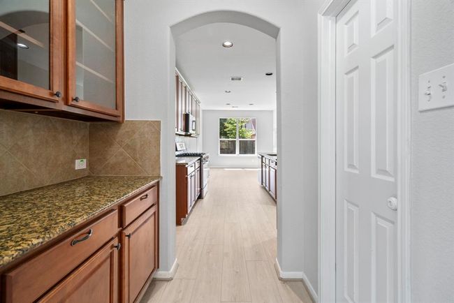 17303 Lassen Forest Ln, House other with 5 bedrooms, 4 bathrooms and 2 parking in Humble TX | Image 14