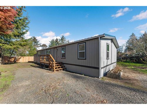 63645 Grand Rd, Coos Bay, OR, 97420-7623 | Card Image