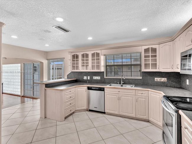 8970 Johnson St, House other with 3 bedrooms, 2 bathrooms and null parking in Pembroke Pines FL | Image 29