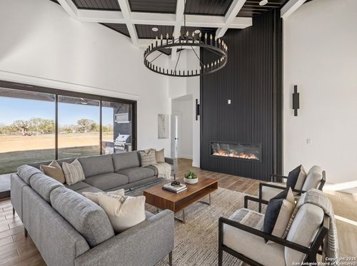 179 Hidden Ranch Ct, Floresville, TX, 78114-0059 | Card Image