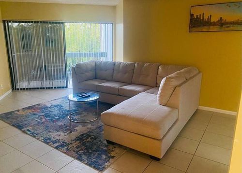 302-2000 N Congress N, West Palm Beach, FL, 33401 | Card Image