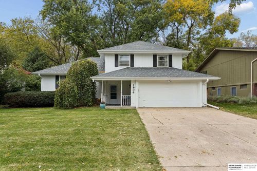 1806 Mayfair Dr, Omaha, NE, 68144-1050 | Card Image