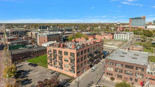 2003 Brooklyn St, Detroit, MI, 48226-1034 | Card Image