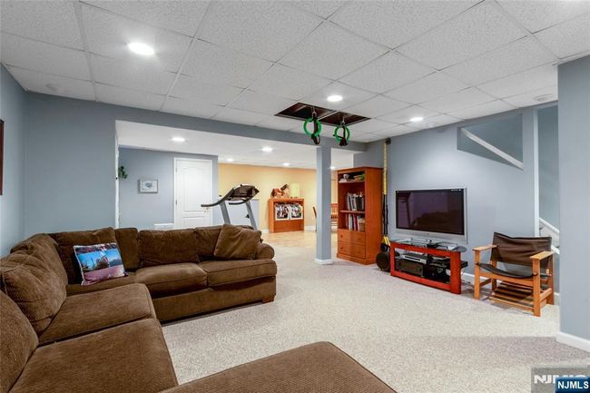 549 Alosio Dr, House other with 4 bedrooms, 4 bathrooms and null parking in River Vale NJ | Image 24