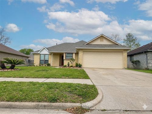15731 Castorglen Dr, Webster, TX, 77598-2536 | Card Image