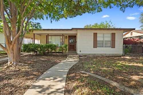 331 W Academy St, San Antonio, TX, 78226-1335 | Card Image