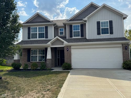 8814 Stoddard Ln, Indianapolis, IN, 46217-1000 | Card Image