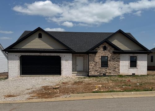105 Linzi Way, Paris, KY, 40361-2077 | Card Image
