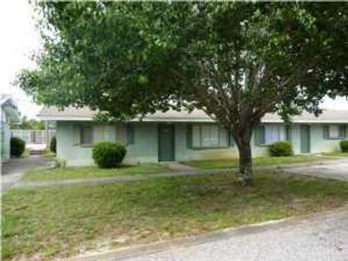 594 Florosa Ct, Mary Esther, FL, 32569-2412 | Card Image