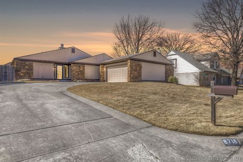 8718 S 72nd East Ave, Tulsa, OK, 74133-4803 | Card Image