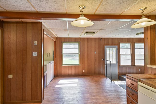 300 S Bentley St, House other with 3 bedrooms, 1 bathrooms and 1 parking in Pontiac IL | Image 5