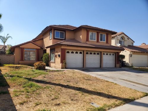 15575 La Entrada, Moreno Valley, CA, 92551 | Card Image
